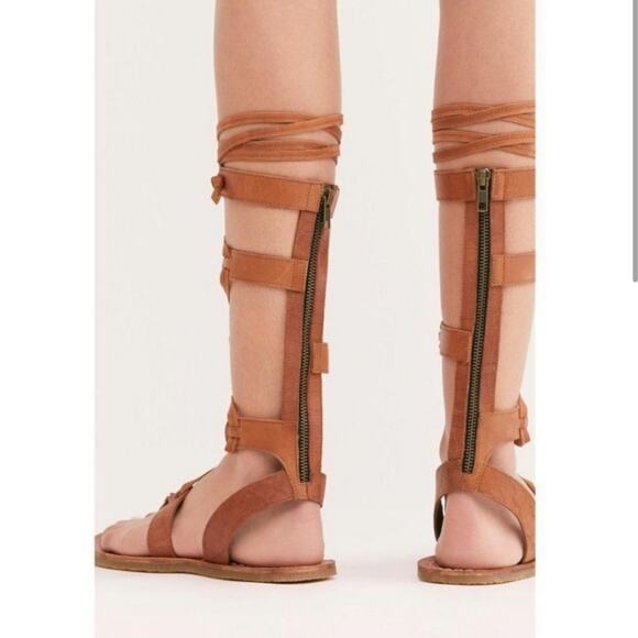 Free People NWOB Merida Gladiator Sandal brown leather flat Bohemian Summer 39 - Picture 2 of 7